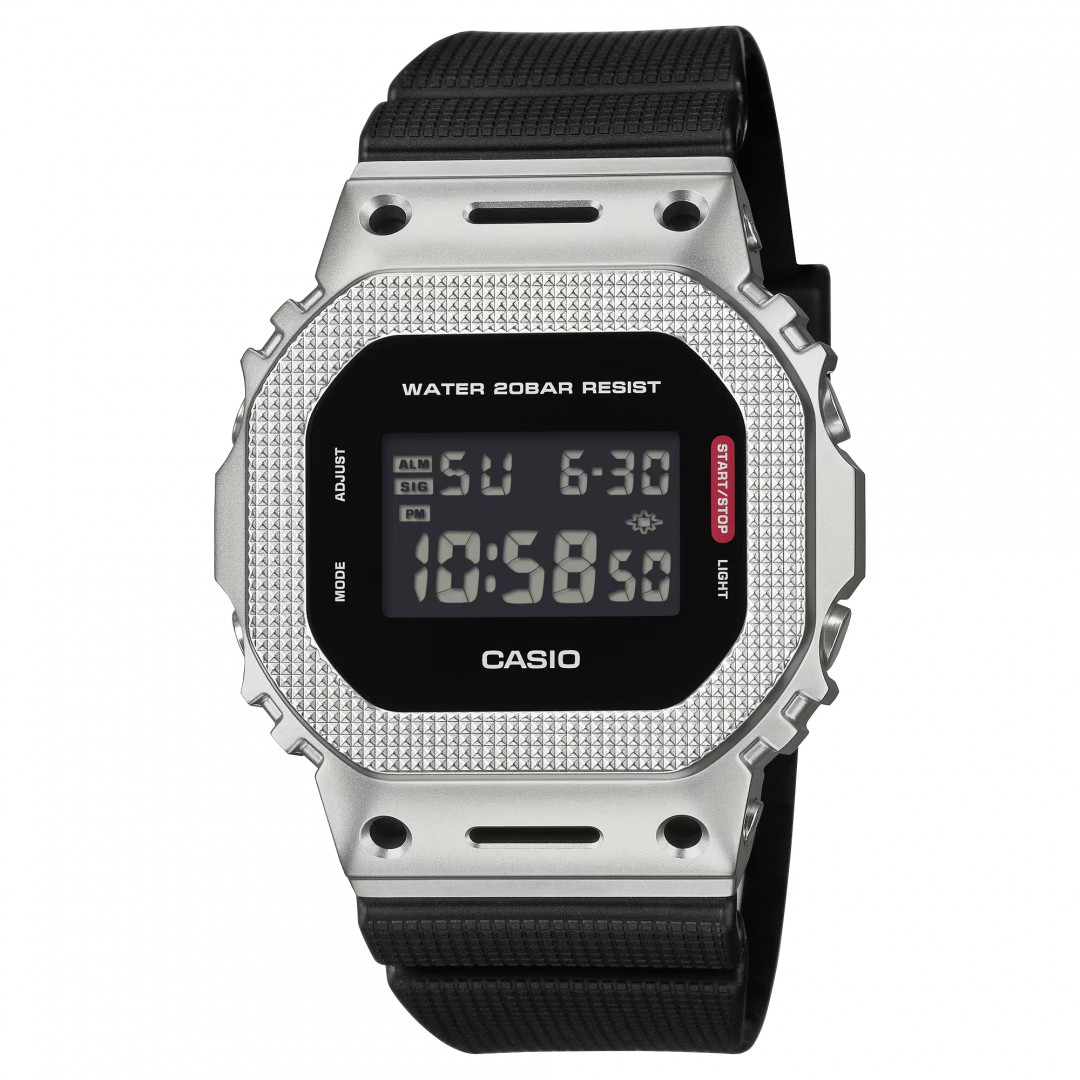 CASIO GM-5600M-1ER